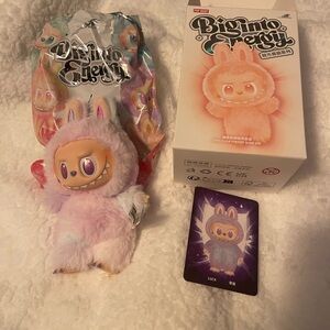 POPMART Labubu Big Into Energy Love Figured